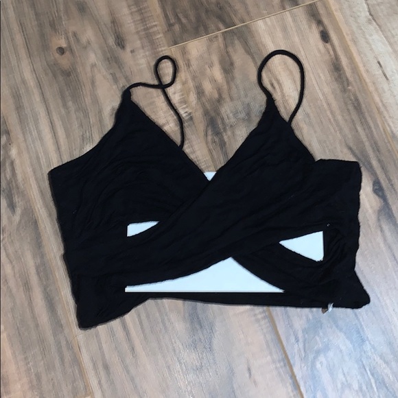 Front Cross Crop Top - Picture 2 of 3